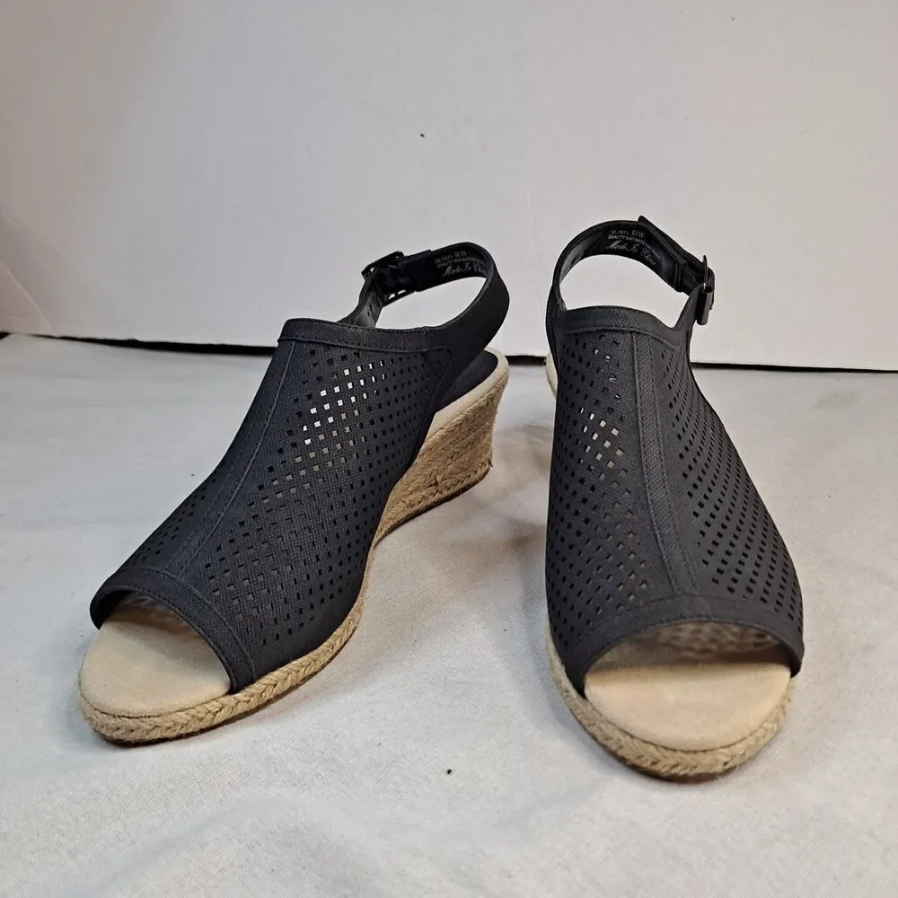 Easy Street Women's Stacy Espadrille Sandals Size 9.5W Black Perforated Wedges